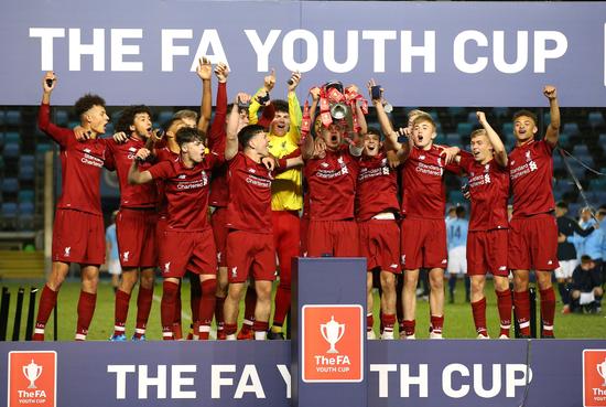 灰熊依靠对 灰熊依靠对